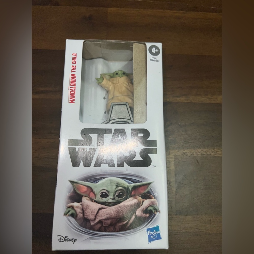 COPY - Star Wars Toy Figures 6 in : The Child